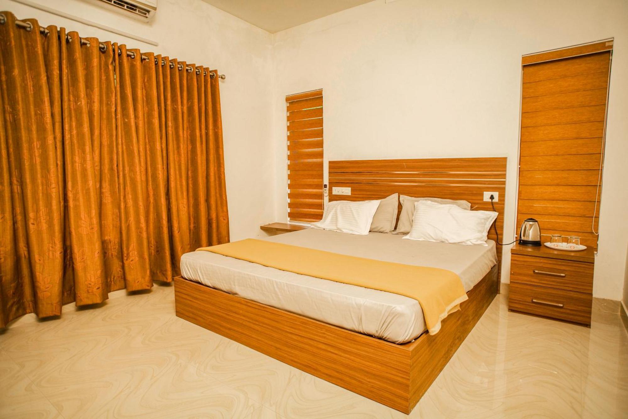 Skyview Villa Athirappilly Exterior photo